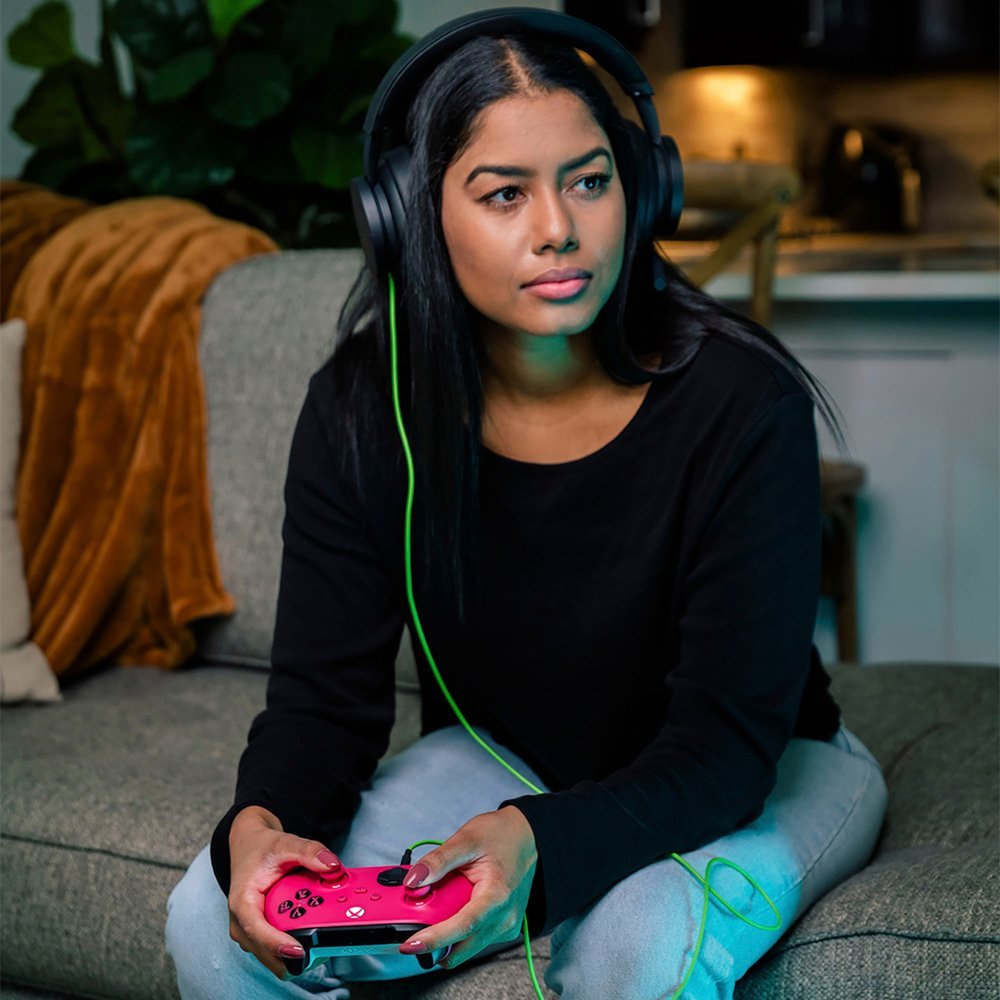 Xbox Wireless Controller - Deep Pink for Xbox Series X|S, Xbox One, and Windows Devices